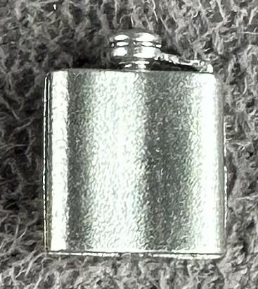 24-bossfightstudio-umbrella-academy-klaus-flask 00.jpeg