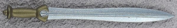 08-medium-spartan-sword-3-side.jpg