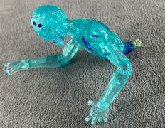 08-bossfightstudio-vitruvian-hacks-cryo-zombie-guts.jpg