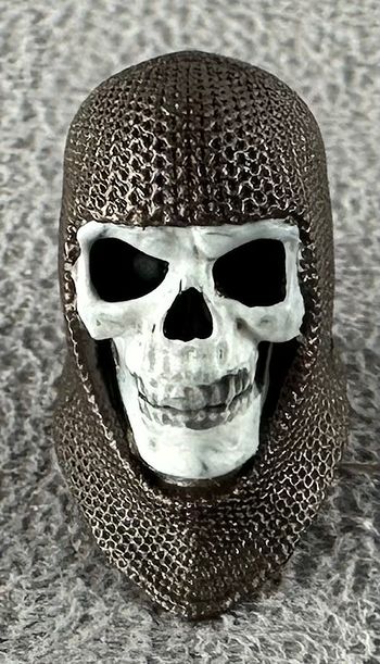 37-bossfightstudio-10th-anniversary-knight-of-asperity-head(1).jpg