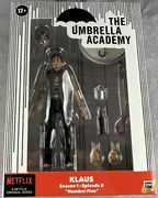 19-bossfightstudio-umbrella-academy-klaus 00.jpeg