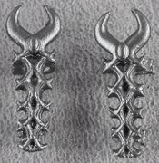 21-aged-stheno-leg-armor.jpg