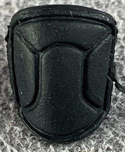 05-lucha-kneepad(r)-black.jpg