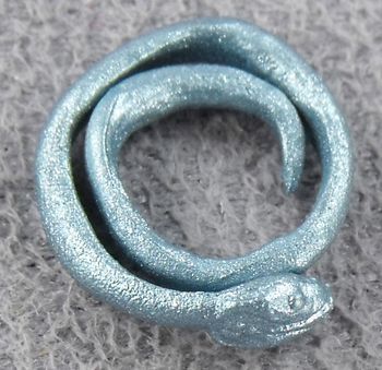 05-snake-band-lower-leg-sil.jpg