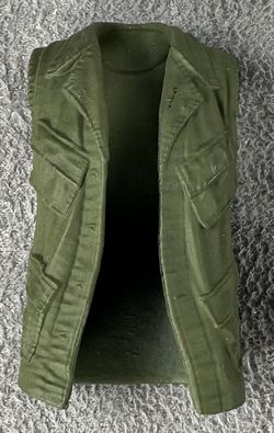 23-bossfightstudio-umbrella-academy-klaus-jacket 00.jpeg