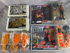 Bossfightstudio-vitruvian-hacks-subscription-box-march-always-sunny (4).jpg