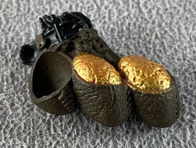 22-dragon-harvester-dragon-egg-holder.jpg