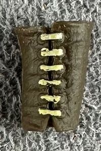 41-bossfightstudio-desert-wanderer-gauntlet(l).jpg